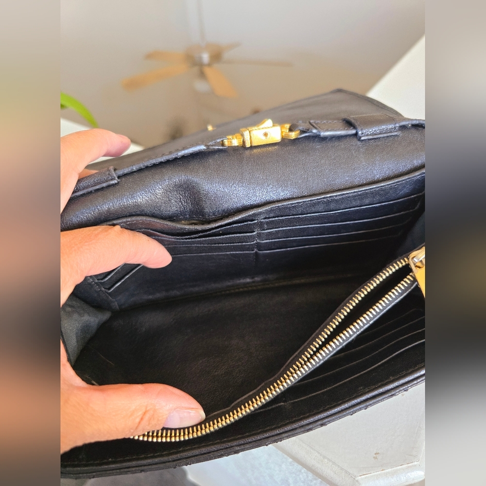 MARC JACOBS Black Leather Crossbody/Clutch Wallet w Detachable Strap - Picture 8 of 15